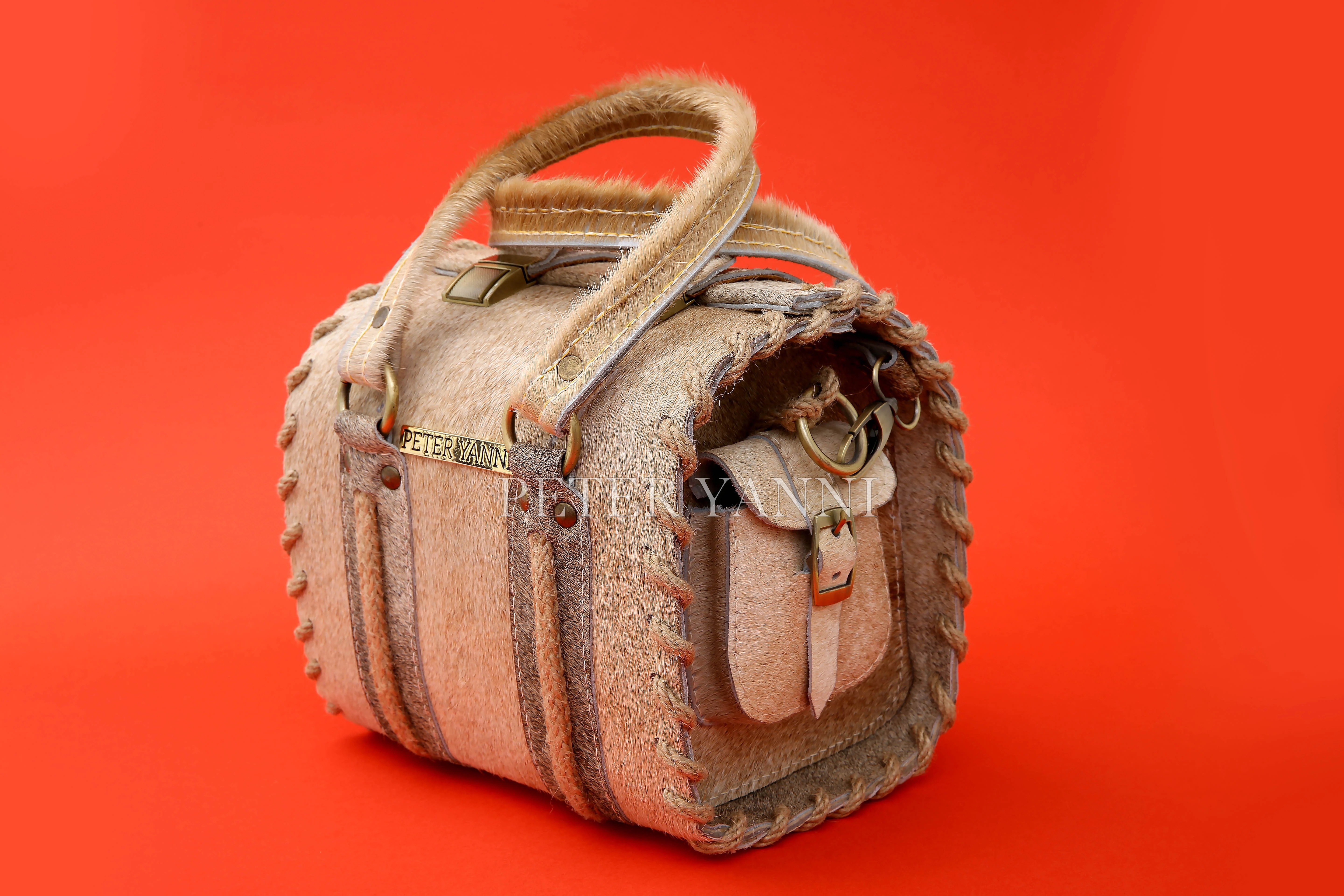 IMG_22911642546421152